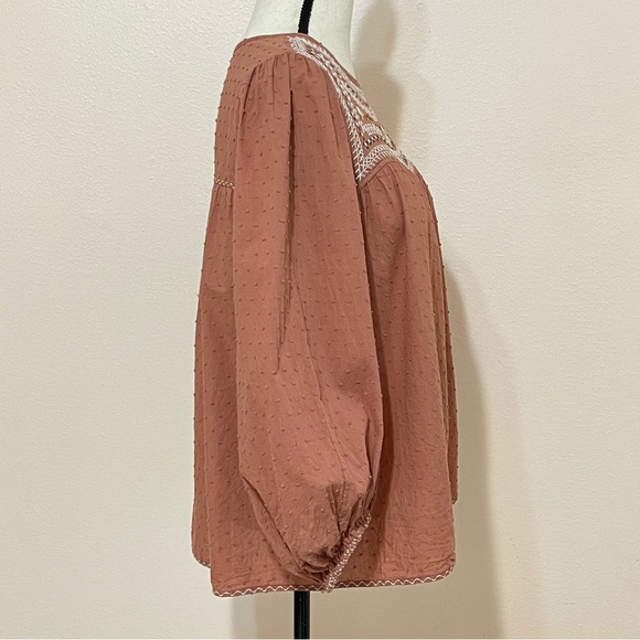 Max Studio Women’s Embroidered Peasant Blouse Swiss Dot Top Size Large - Picture 2 of 10